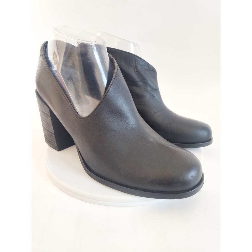 Free People Leather Ankle Boots 8 / 38 Black V-Cut Block Heel Shooties Terrah - Picture 10 of 12